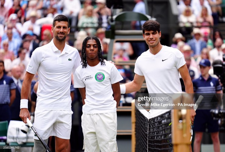 Djokovic bước vào chung kết Wimbledon 2024 với quyết tâm san bằng kỷ lục 8 lần đăng quang của Roger Federer, đồng thời ngăn chặn Alcaraz vô địch 2 năm liên tiếp