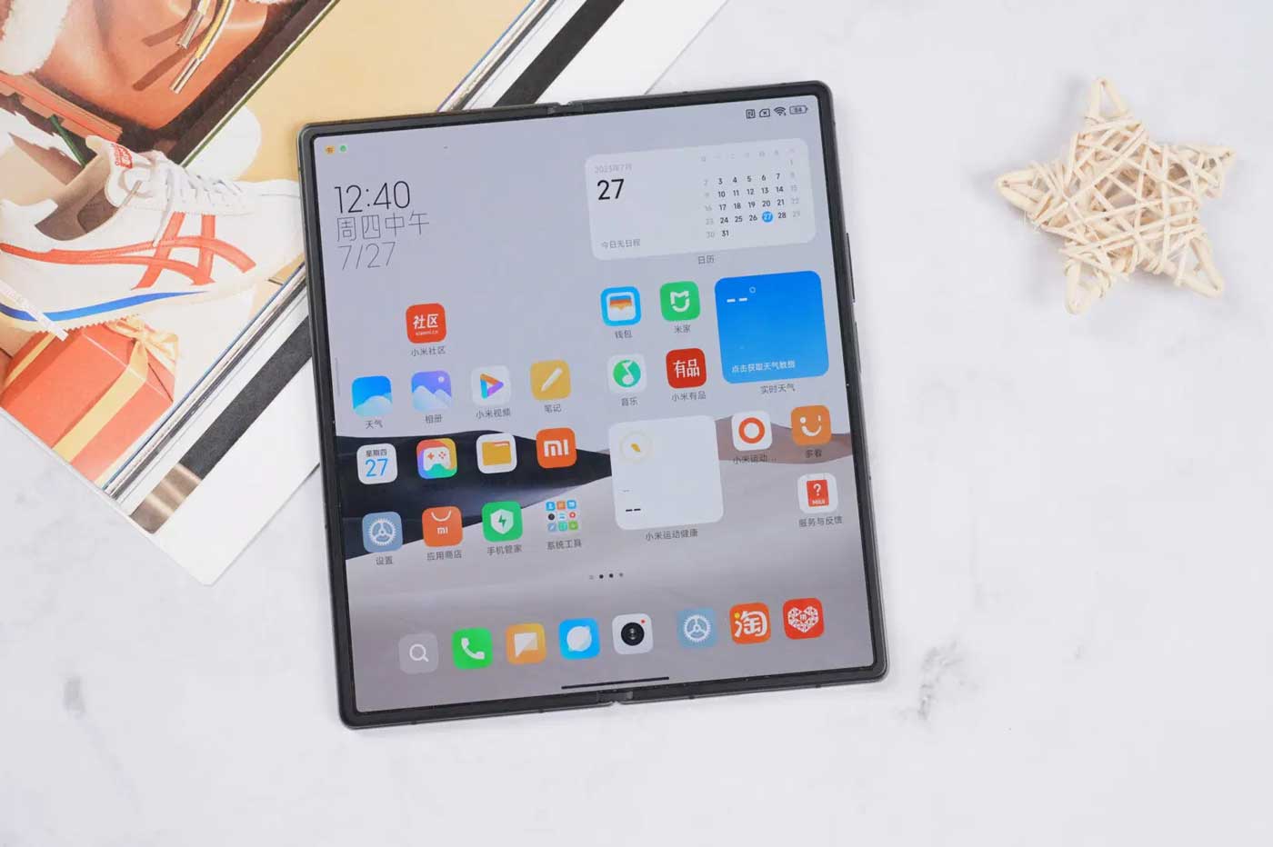 Xiaomi Mi Mix Fold 3.