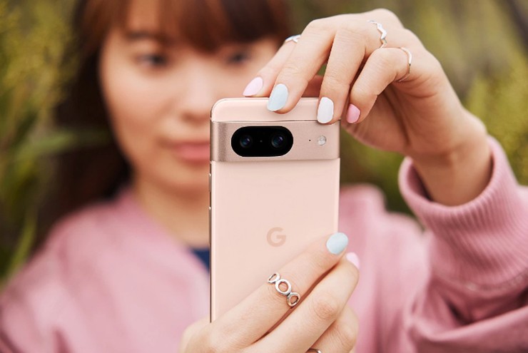 Pixel 8a có giá khoảng 12,99 triệu đồng.