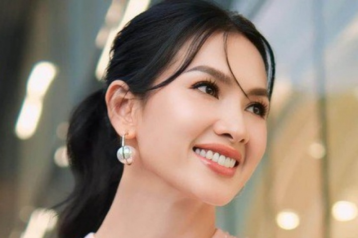 Siêu mẫu - diễn viên Anh Thư: Nhan sắc hiện tại gây sốt, cách dạy con cực cẩn thận và tinh tế