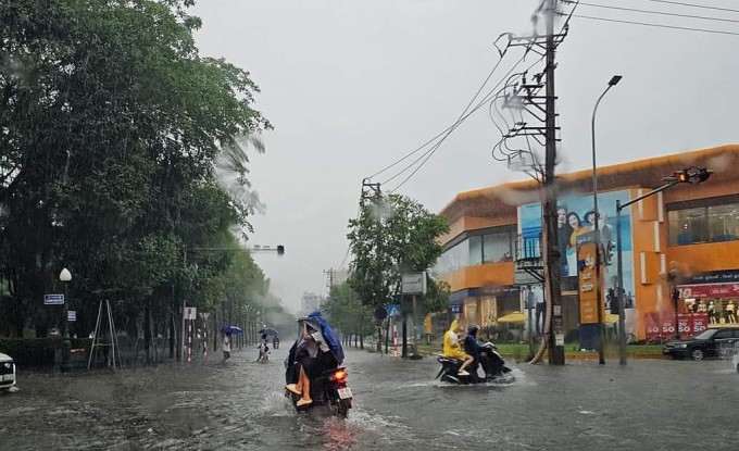 Bão đổ bộ Quảng Ninh, gây mưa diện rộng - 3