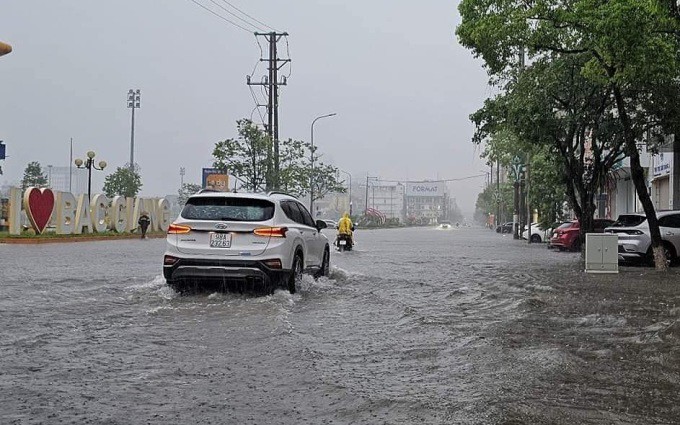 Bão đổ bộ Quảng Ninh, gây mưa diện rộng - 5