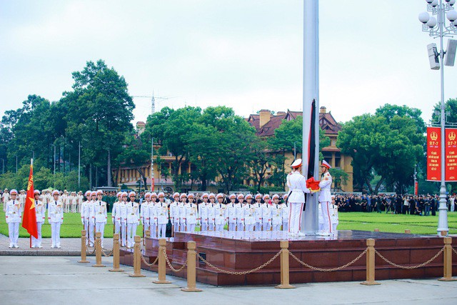 VIDEO: Xúc động Lễ treo cờ rủ Quốc tang Tổng Bí thư Nguyễn Phú Trọng - 9