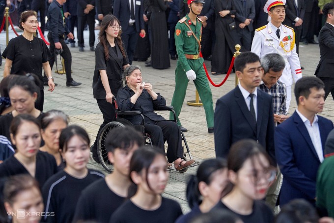 Ông Dương Trung Quốc: &#39;Lòng dân là thước đo chuẩn mực nhất&#39; - 6