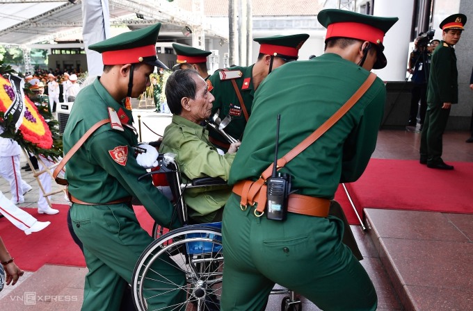 Ông Dương Trung Quốc: &#39;Lòng dân là thước đo chuẩn mực nhất&#39; - 1