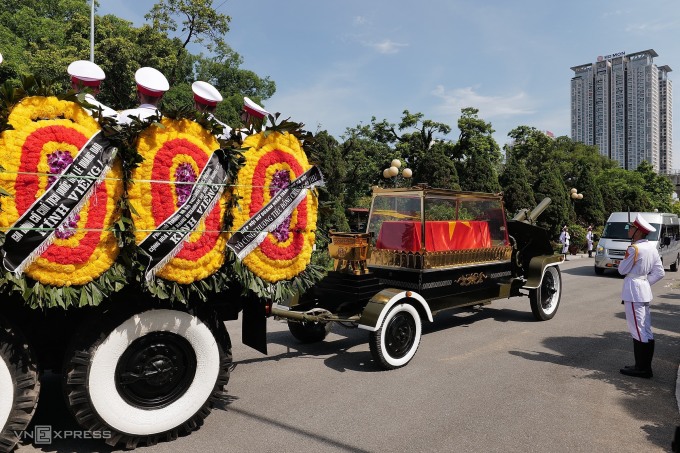 Tổng Bí thư Nguyễn Phú Trọng về với đất mẹ - 8