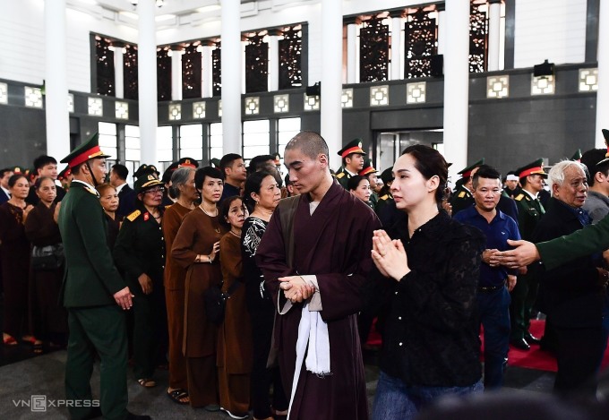 Ông Dương Trung Quốc: &#39;Lòng dân là thước đo chuẩn mực nhất&#39; - 7