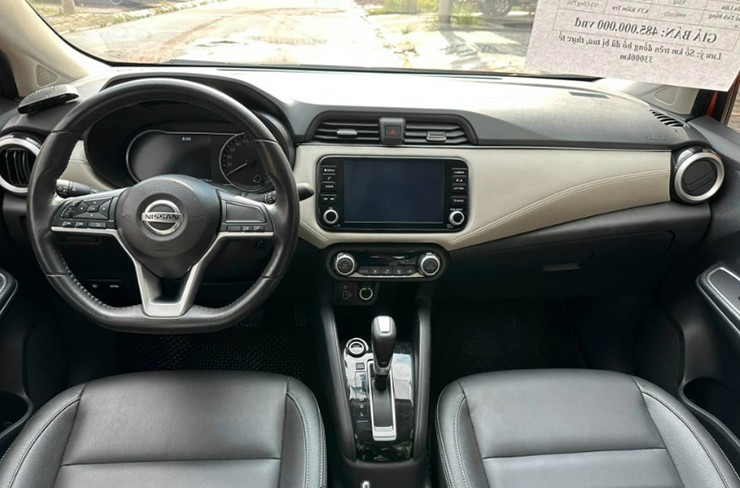 Nissan Almera ưu đãi 