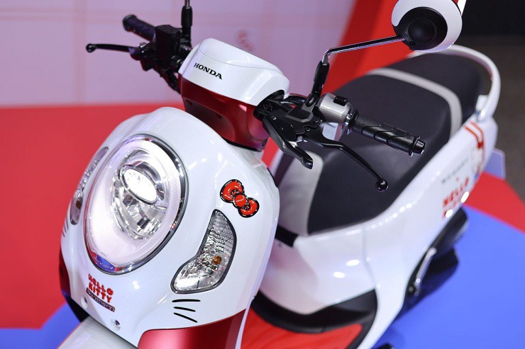 Honda Scoopy phiên bản Hello Kitty ra mắt, giá 40 triệu đồng - 3