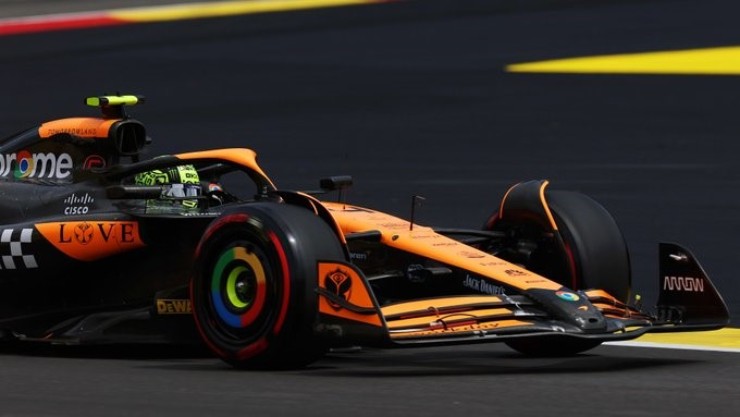 Đua xe F1, thử nghiệm Belgian GP: Verstappen gặp bất lợi lớn, McLaren tiếp tục xếp 1-2 - 1