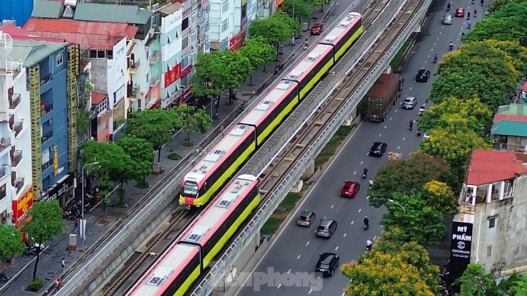 Hiện Hà Nội đã vận hành thử đoạn trên cao. Các Bộ Giao thông Vận tải, Xây dựng, Tài chính cũng chỉ đạo đánh giá, chứng nhận an toàn hệ thống; tổ chức kiểm tra hiện trường, rà soát điều kiện nghiệm thu; hoàn thiện thủ tục và ký kết phân bổ vốn vay cho đoạn đi ngầm; thành lập Hội đồng thẩm định cấp giấy phép môi trường.