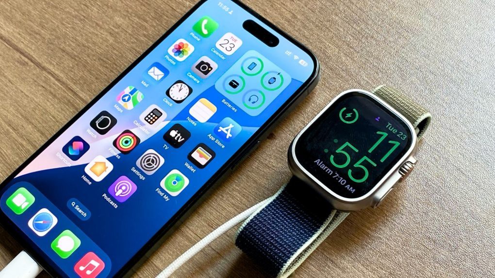 iPhone 15 features help connect multiple devices, charge Apple Watch - 1