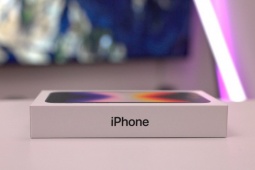 iPhone SE 4 sẽ có màn hình OLED, thiết kế mới, giá bán cao