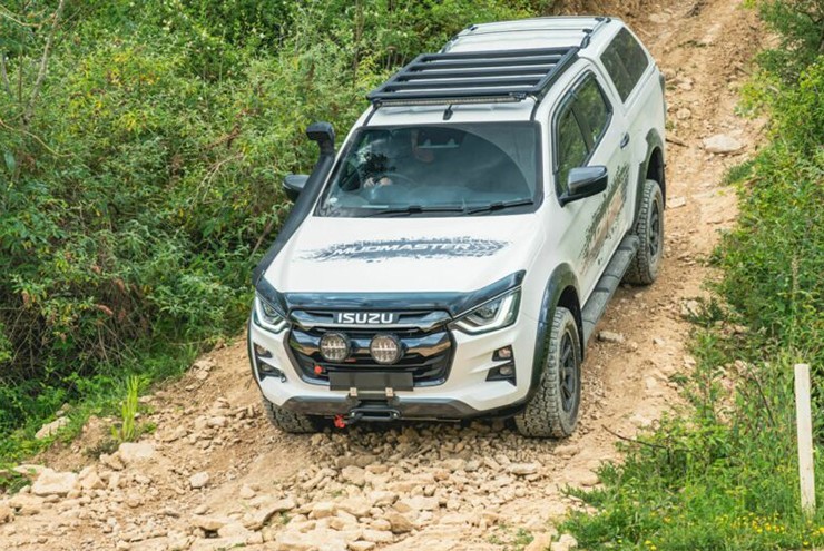 Isuzu DMax có thêm biển thể chạy Offroad siêu ngầu - 4