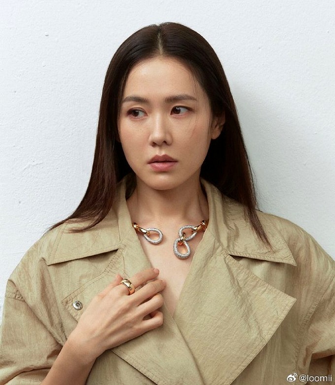 Son Ye Jin chụp ảnh thời trang. Ảnh: Nate