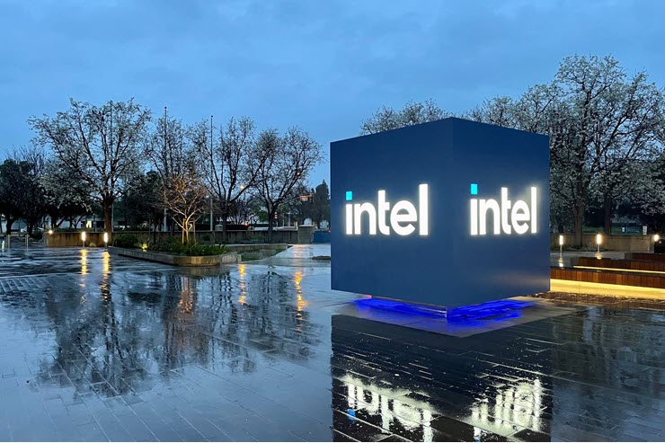 Intel sắp sa thải hàng vạn nhân viên.