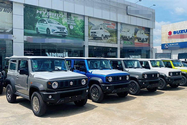 Suzuki Jimny không còn cảnh 