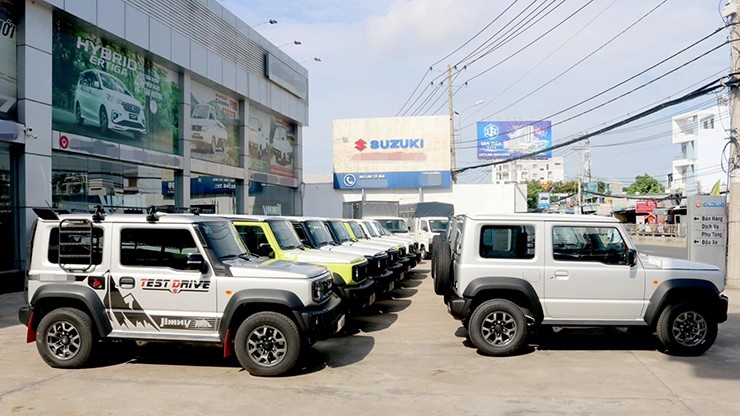 Suzuki Jimny không còn cảnh 