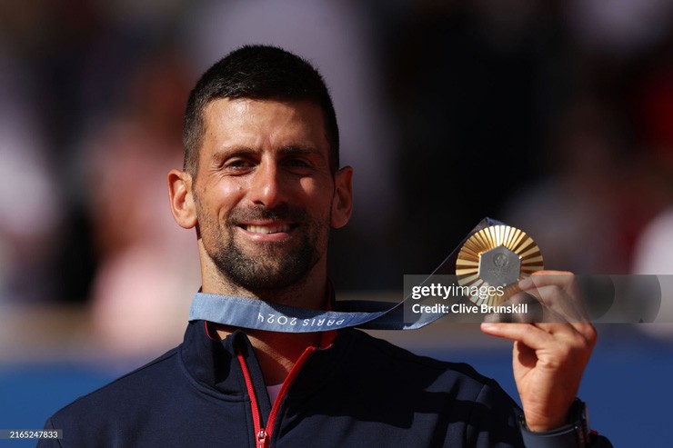 Tấm HCV Olympic đầu tiên và có thể là duy nhất trong sự nghiệp của huyền thoại Djokovic