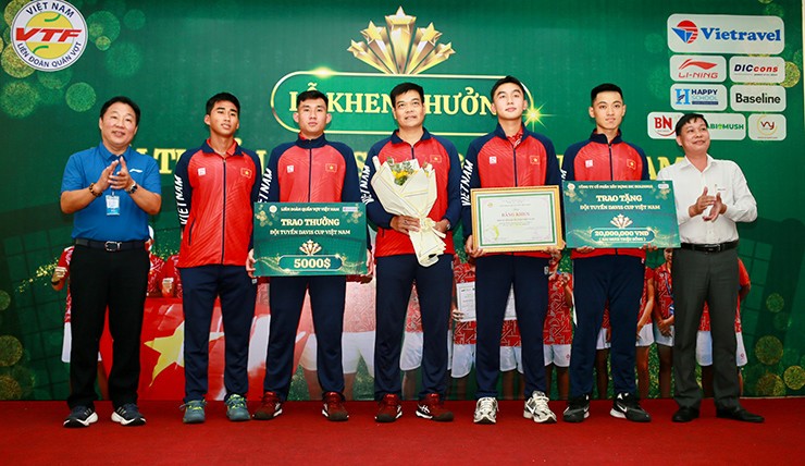 Nóng nhất thể thao tối 6/8: Đội tuyển Davis Cup Việt Nam nhận 5000 USD tiền thưởng - 1