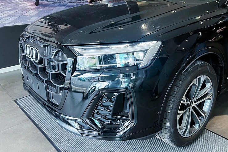 Audi Q7 mới đầu tiên xuất hiện tại Việt Nam, giá bán từ 3,4 tỷ đồng - 2