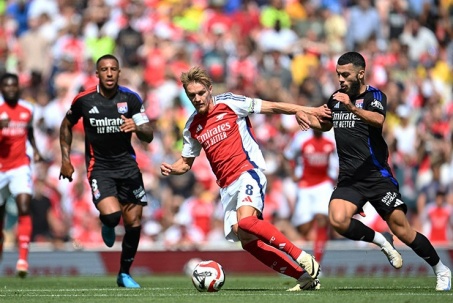 Video bóng đá Arsenal - Lyon: Điểm nhấn phạt góc, đăng quang xứng đáng (Emirates Cup)