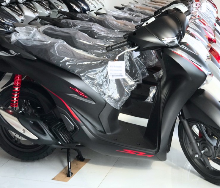 Giá Honda SH 125i giữa tháng 8/2024, giảm dưới đề xuất - 1