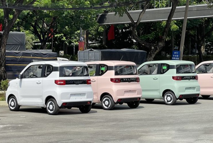 Xe điện Wuling mini EV công bố giá bán mới dưới 200 triệu đồng - 2