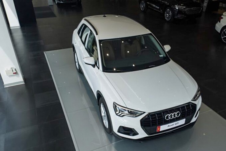 Audi Q3 Advanced phiên bản Black Edition có giá 1,89 tỷ đồng tại Việt Nam - 2