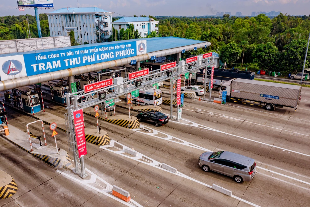 Cao tốc TP.HCM - Long Thành - Dầu Giây đang quá tải. Ảnh: V.LONG