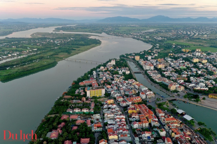 Phố cổ Hội An thanh bình buổi bình minh - 11