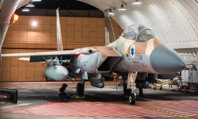 Tiêm kích F-15 của Israel