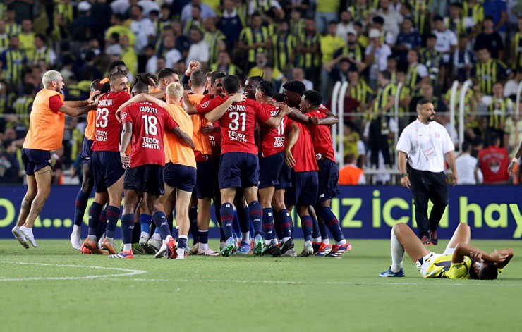 [Image: Video-bong-da-Fenerbahce---Lille-Kich-ti...ght471.jpg]