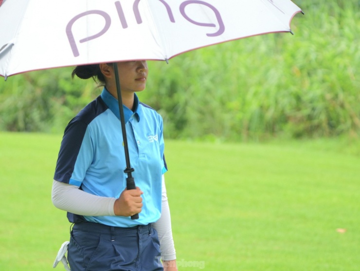 Nguyễn Viết Gia Hân và sự trưởng thành của một &#39;golfer nhí&#39; - 14