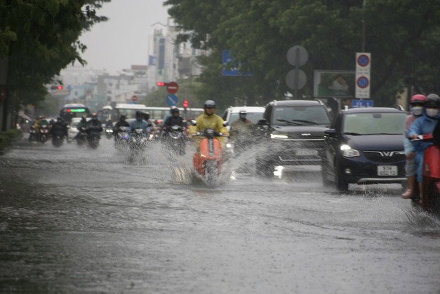 Những ngày cuối tháng 8, mưa có xu hướng gia tăng ở TP HCM và Nam Bộ