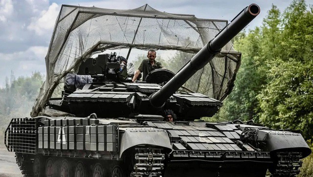 Xe tăng Ukraine ở vùng Kursk. Ảnh: Kyiv Post