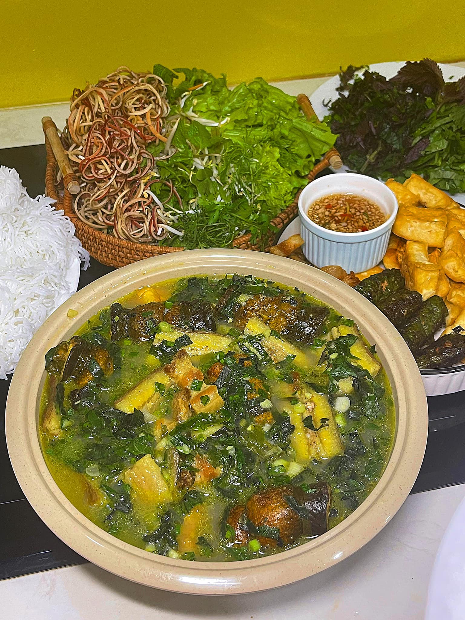 Nguyên liệu: