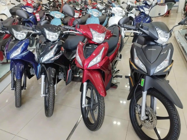 Giá Honda Wave RSX FI nửa cuối tháng 8/2024, chênh gần 1 triệu đồng - 1