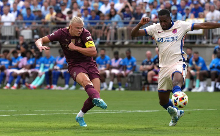 Man City đánh bại Chelsea 4-2 trong trận giao hữu trước mùa giải