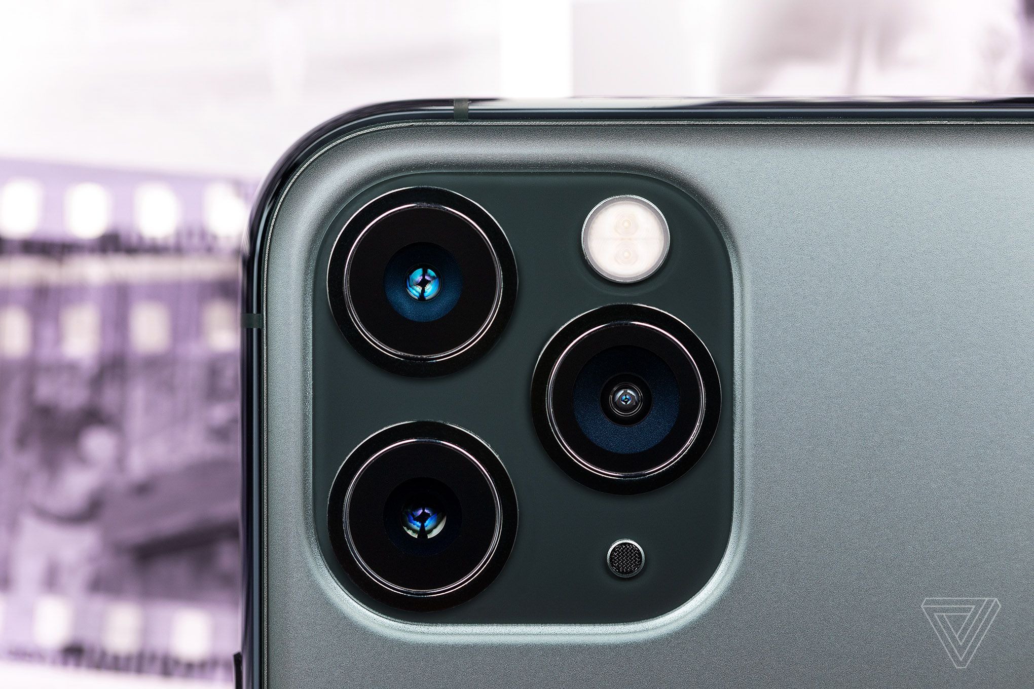 iPhone có camera 3 mắt hiệu năng đỉnh nhất trong phân khúc 6 triệu đồng - 3