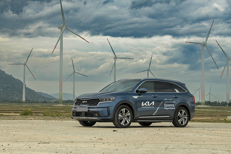 Giá xe KIA Sorento tháng 8/2024, bản Plug-in Hybrid từ 1,399 tỷ đồng - 2