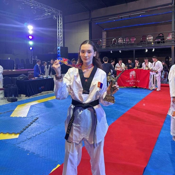 Tài năng triển vọng của taekwondo lấy chồng sớm, hiện có 2 con và quay trở lại với võ thuật