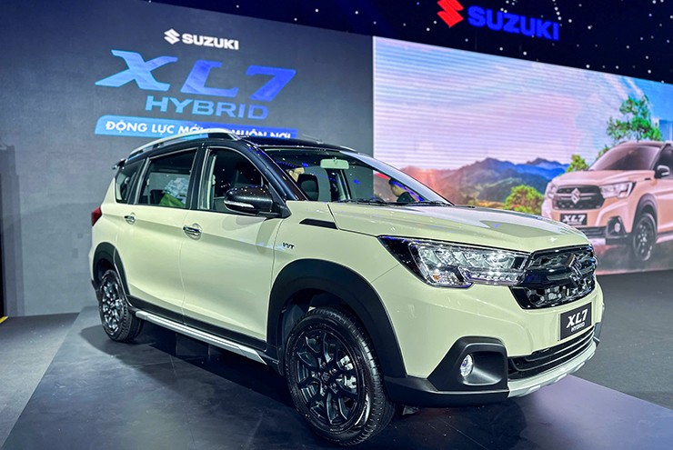 Suzuki ra mắt xe XL7 Hybrid và có giá bán 599 triệu đồng - 1