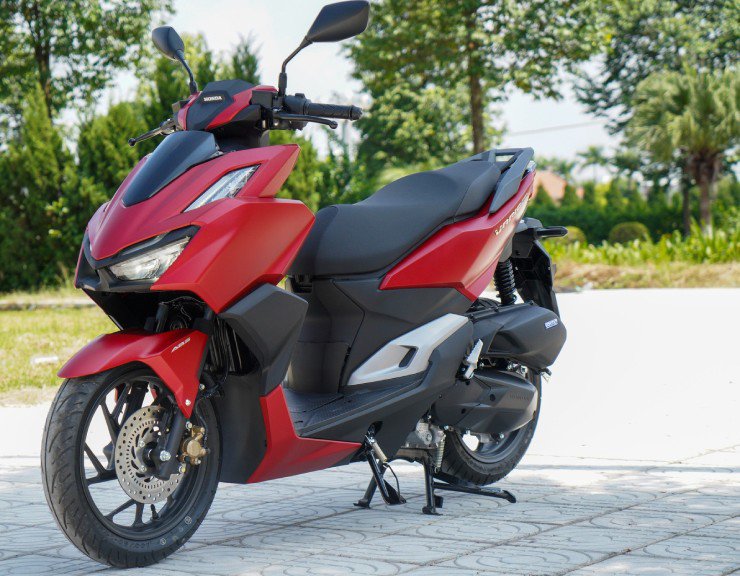 Giá xe ga Honda Vario 160 cuối tháng 8/2024, giảm 2 triệu đồng - 1