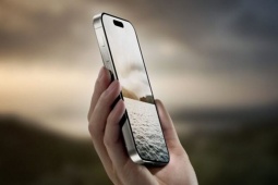 iPhone 16 Pro Max có thể khiến người hâm mộ Samsung quan tâm Rò rỉ hình ảnh kính dán cường lực của iPhone 16 Pro Max, viền mỏng không tưởng!