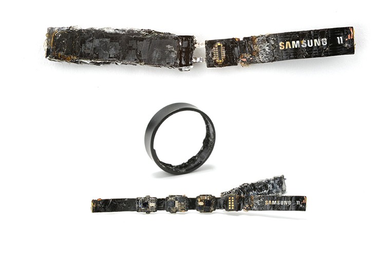 Màn tháo dỡ Galaxy Ring của iFixit.