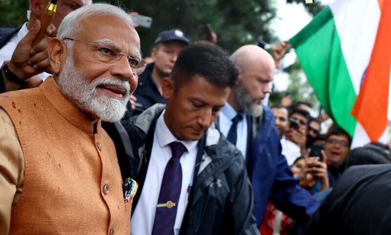 Thủ tướng Ấn Độ Narendra Modi (ngoài cùng bên trái) thăm Ba Lan ngày 21/8. Ảnh: Reuters