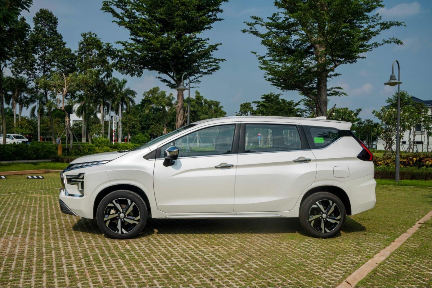 So sánh Mitsubishi Xpander và Toyota Veloz Cross: Tầm giá 700 triệu nên mua xe nào? - 6