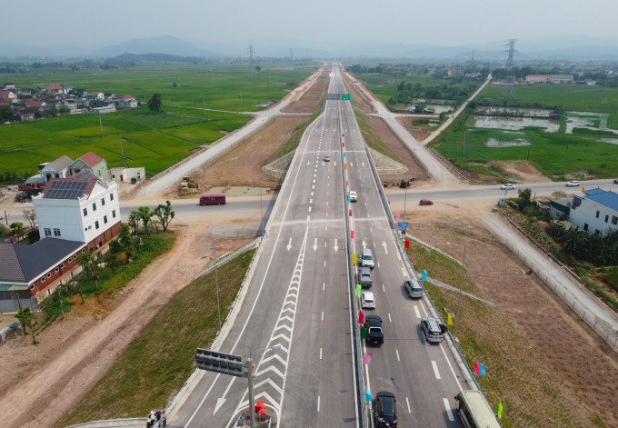 Cao tốc Bắc Nam, đoạn Diễn Châu - Bãi Vọt đã hoàn thành. Ảnh: Đức Hùng