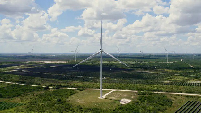 Tại Vestas, trang trại nơi Jackson làm việc có 66 tuabin.